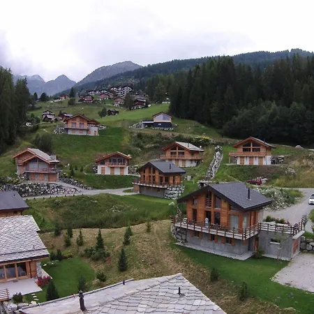 Chalé In La Tzoumaz Near Slopes Riddes